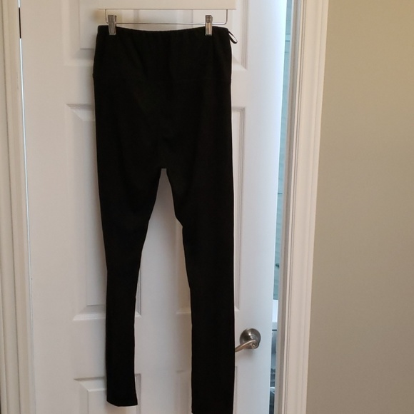 Saks Fifth Ave. stretchy velvet leggings - Picture 2 of 7